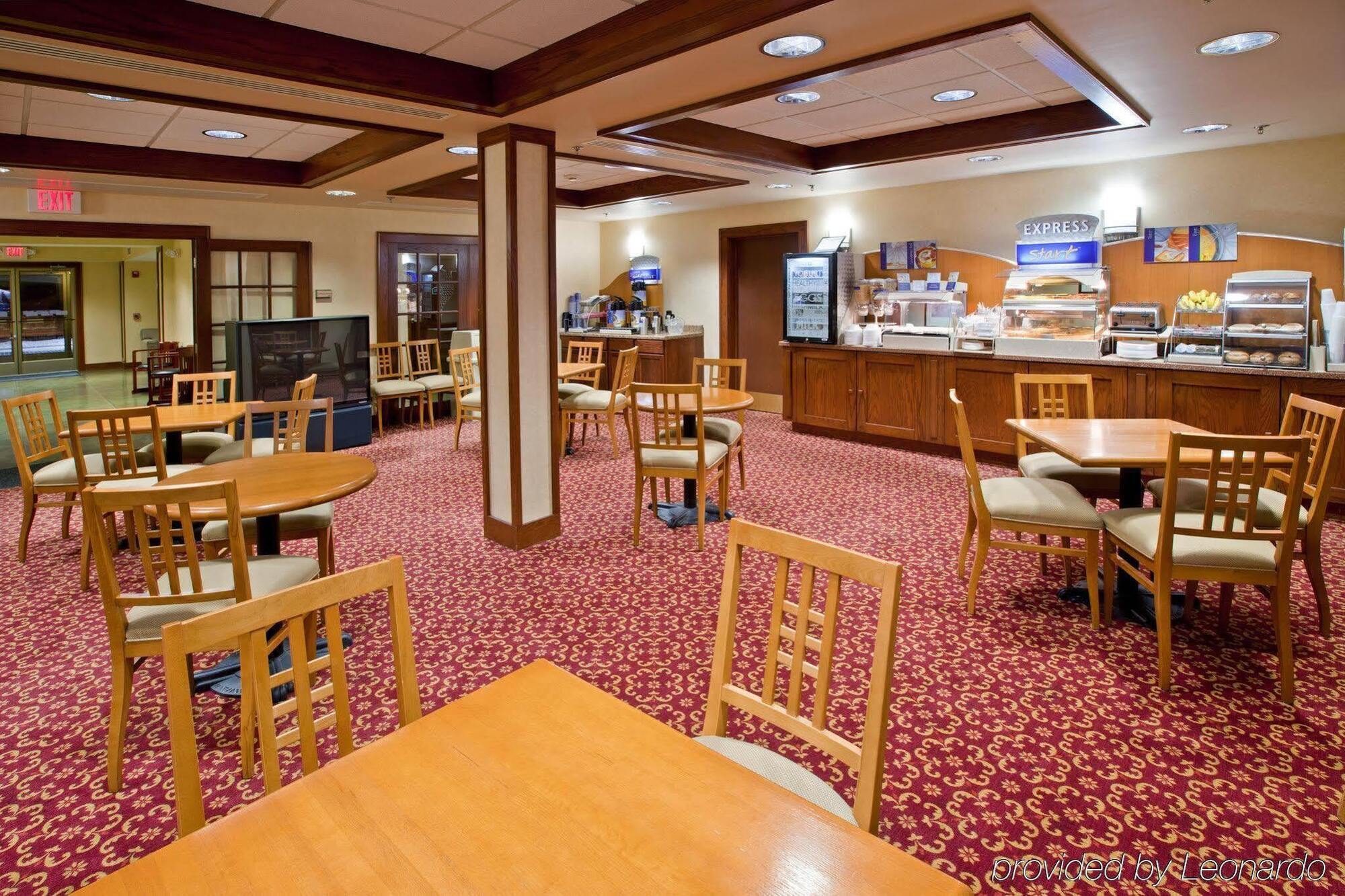 Holiday Inn Express Hotel & Suites Greenville By Ihg Ngoại thất bức ảnh